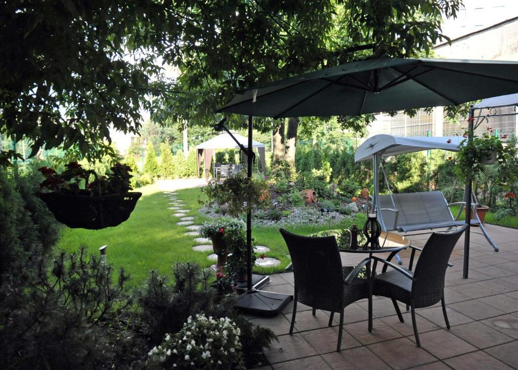 Hotel Astra Dąbrowa Górnicza Exterior foto